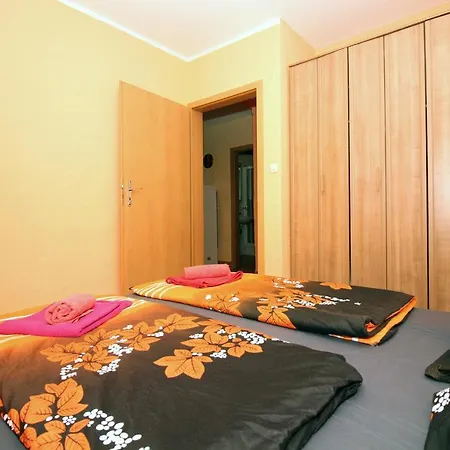 4 Bedroom In 4*
